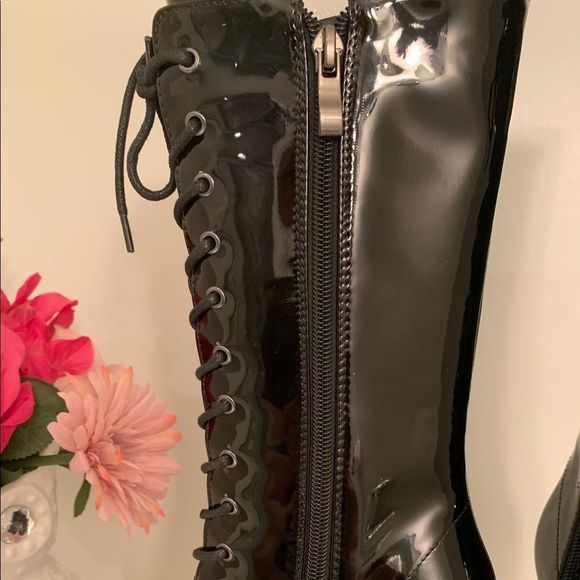 Black Platform Lace-Up Boots brand new never worn unfortunately too small for me - Picture 11 of 16